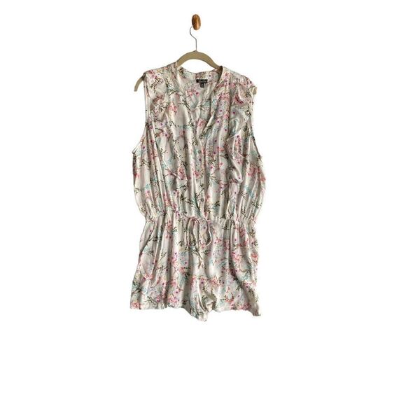 Lily Rose women’s white Ruffle front gathered waste romper, size XXL - Picture 1 of 4